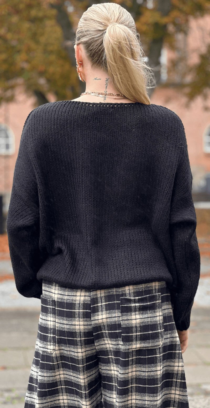 Lola uldstrik bluse med "CIAO" sort LikeLondon