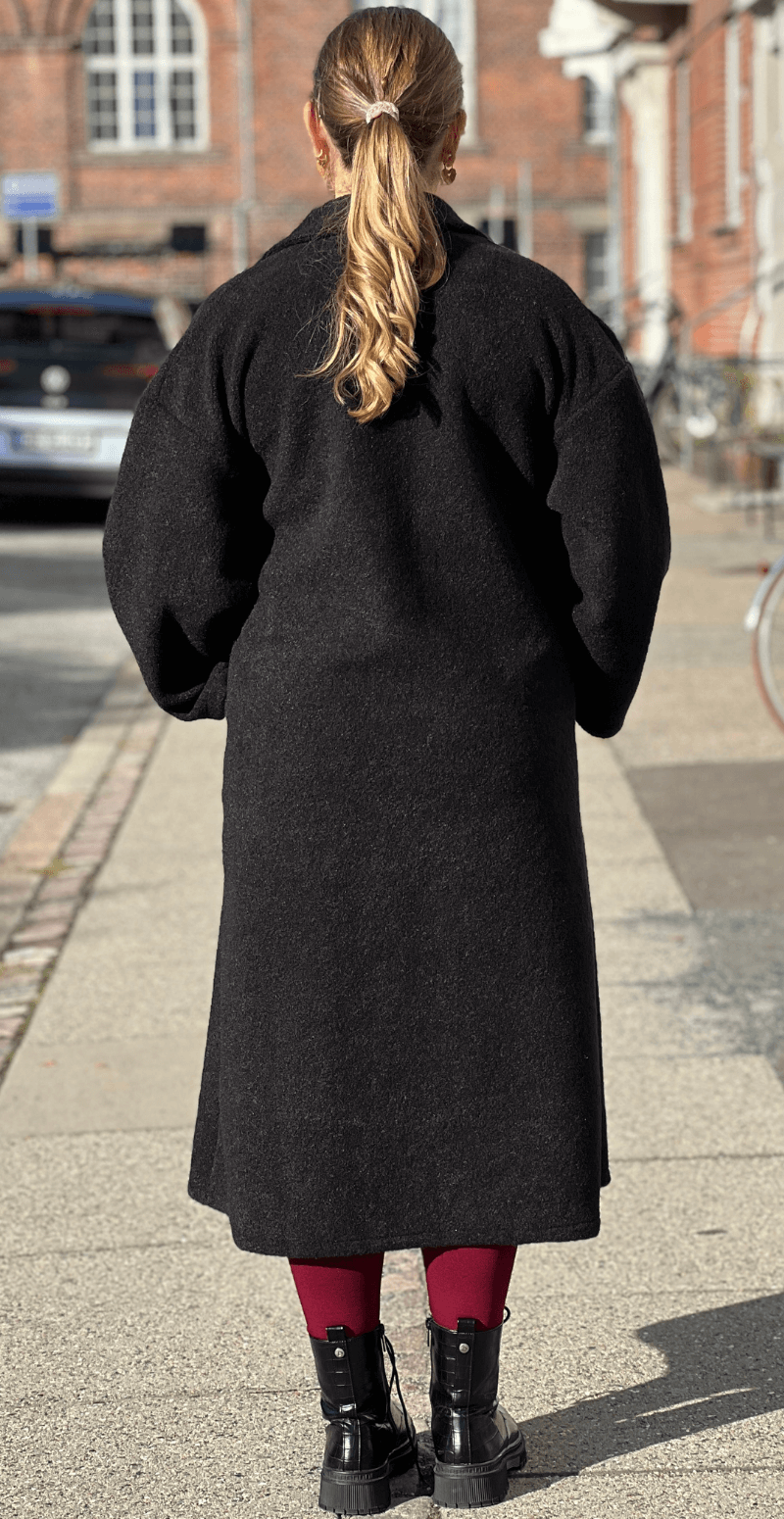 Jaqueline frakke med lommer og knapper sort LikeLondon