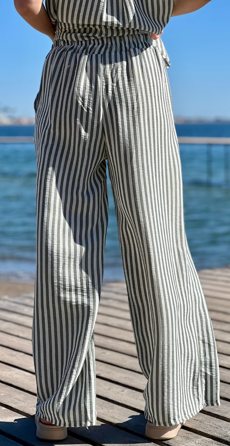 Lilje sæt med stribet bluse og bukser militare LikeLondon