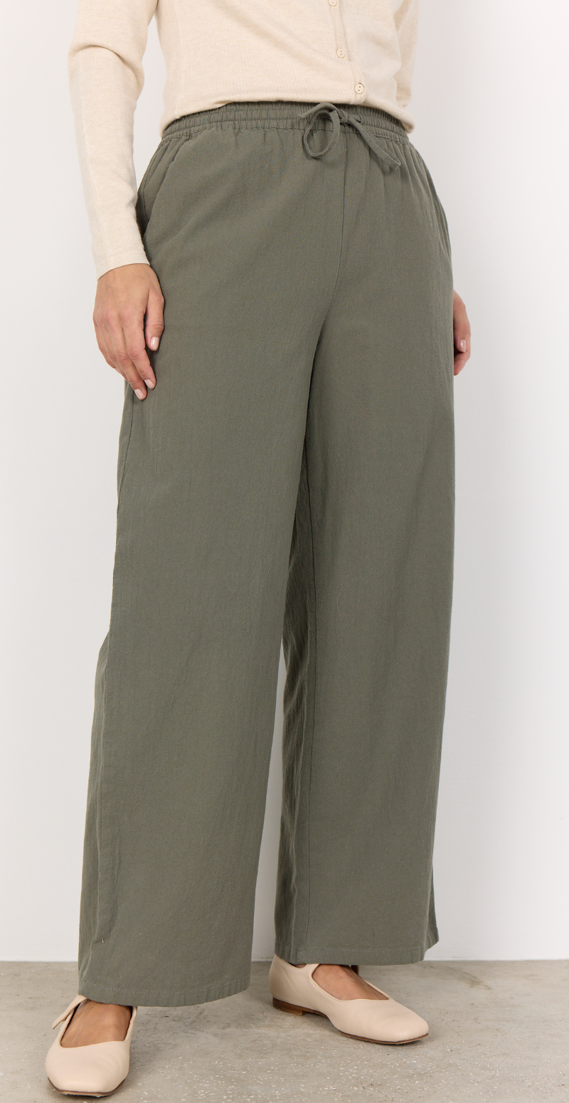 Sally buks med lige ben og lommer khaki Likelondon