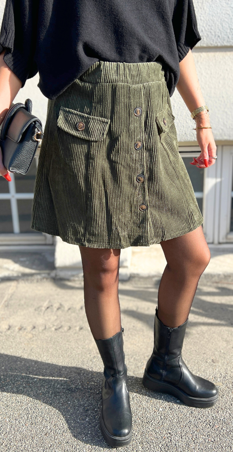 Forudbestil uge 35 Maddie fløjlsnederdel med knapper military LikeLondon