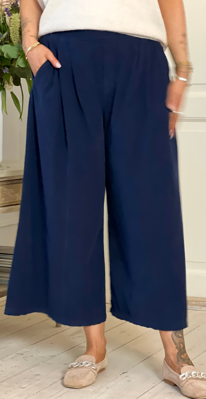 Marnie fløjlsbukser med vidde navy LikeLondon