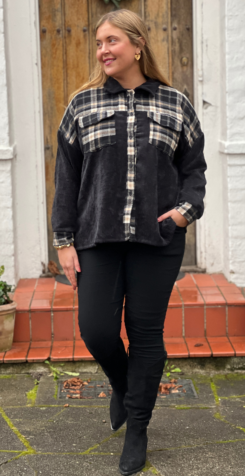 Bolette skjorte i fløjl med ternet detaljer sort LikeLondon