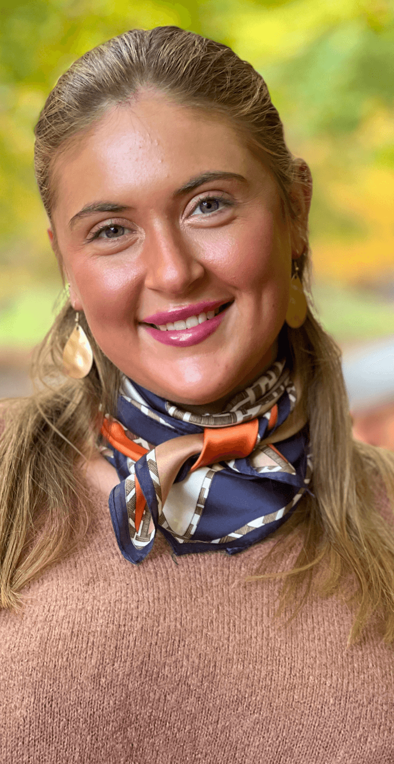 Silketørklæde med grafisk mønster navy/orange LikeLondon