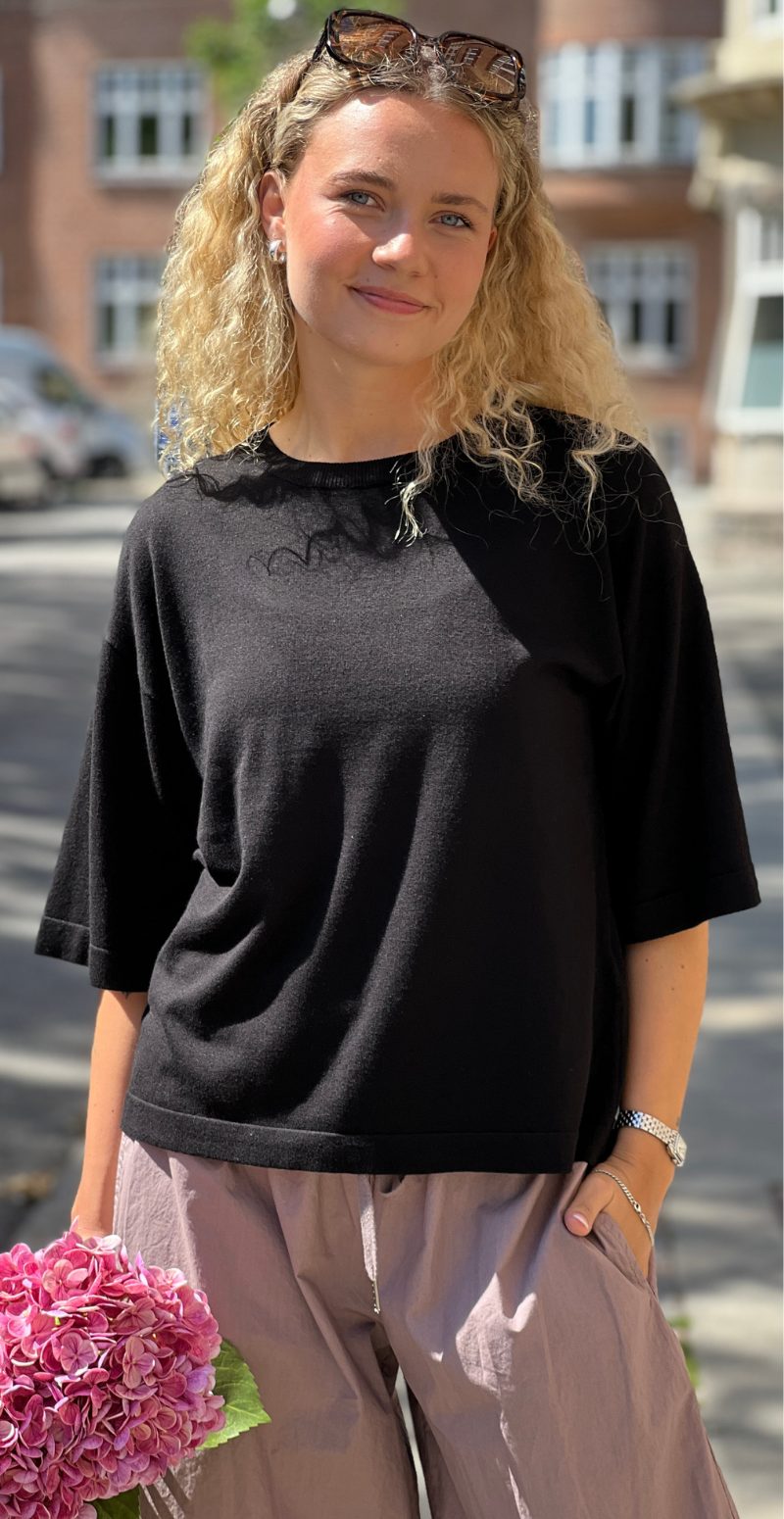 Conny pullover med 3/4 ærmer black Freequent