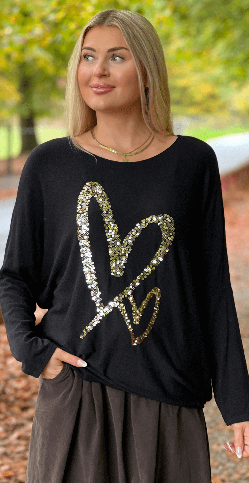 Madelene bluse med paillet hjerter sort LikeLondon