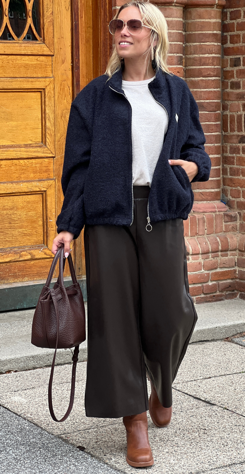 Bonnie kort bomberjakke navy LikeLondon