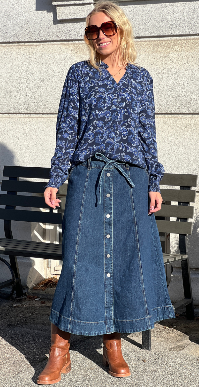Lukan denimnederdel med knapper dark blue denim B.young