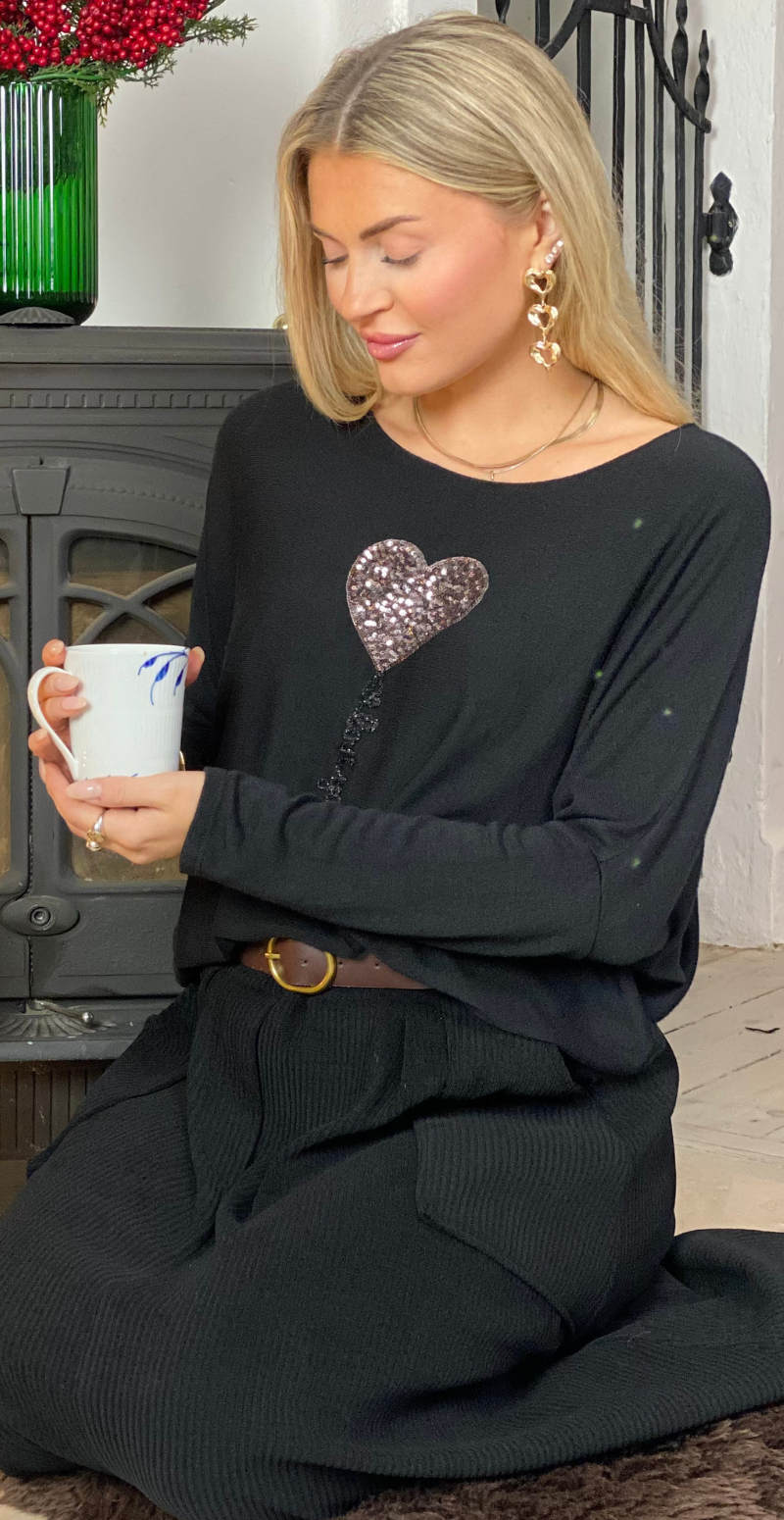 Madelene bluse med hjerte sort LikeLondon