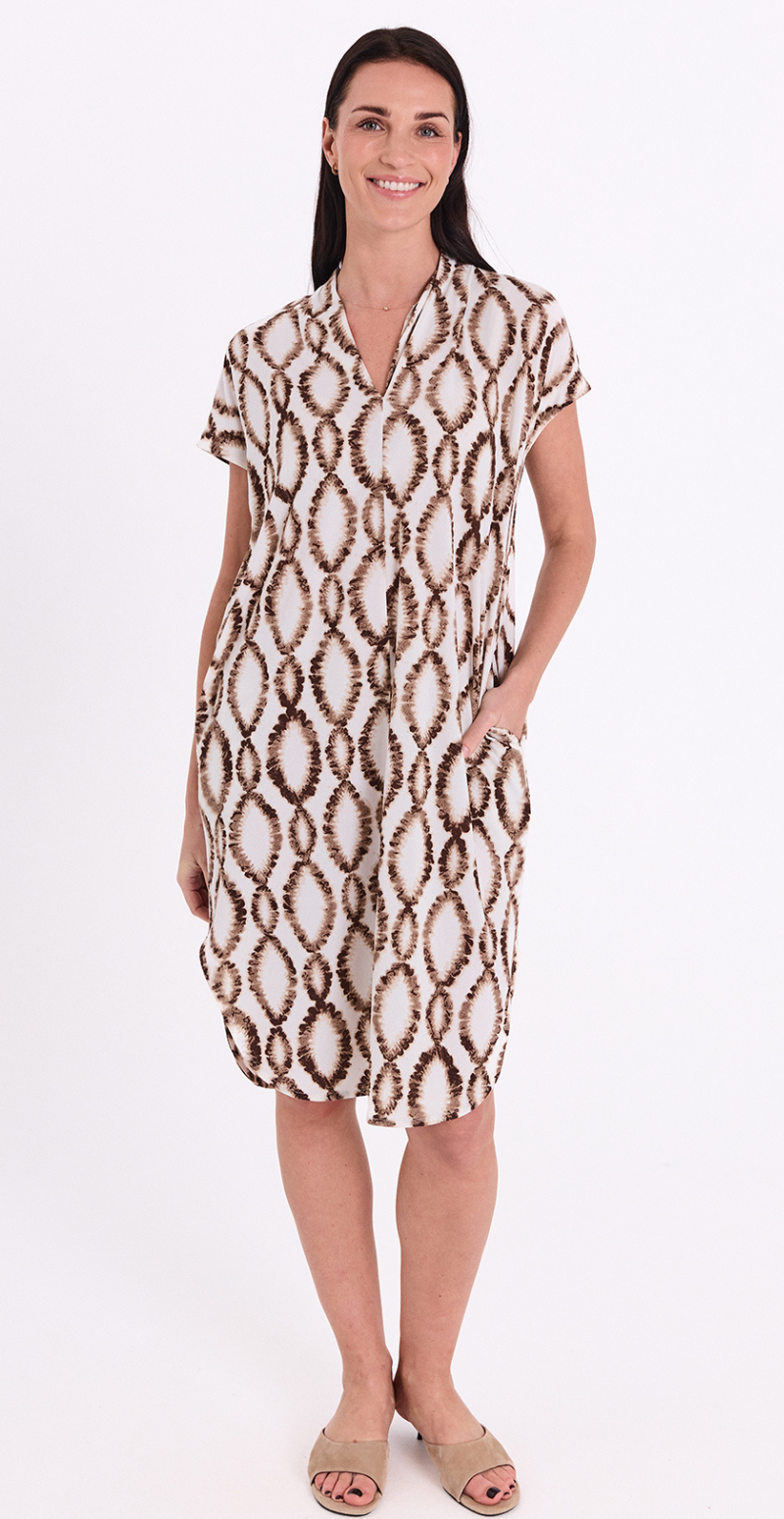 Floi kjole med print og lommer brilliant white w. coffee bean Freequent