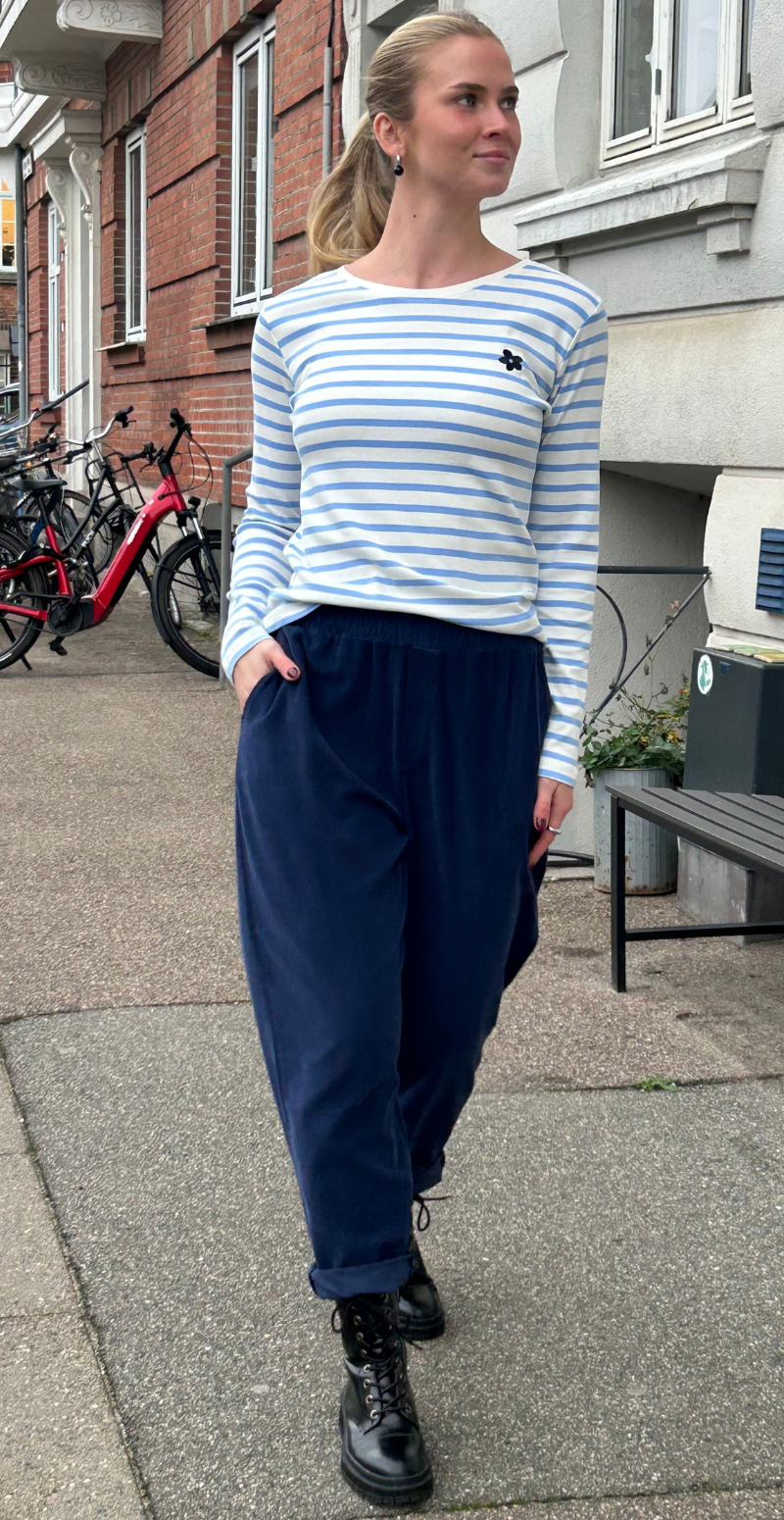 Erin fløjlsbukser med lommer og elastik i taljen navy LikeLondon