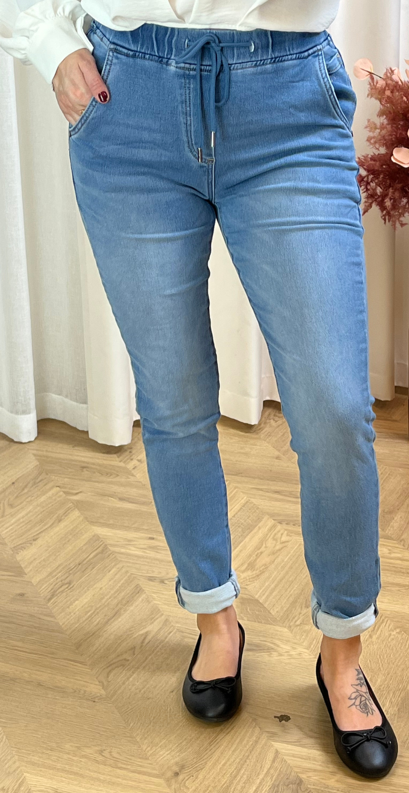 Gabby bukser med opsmøg lys denim LikeLondon