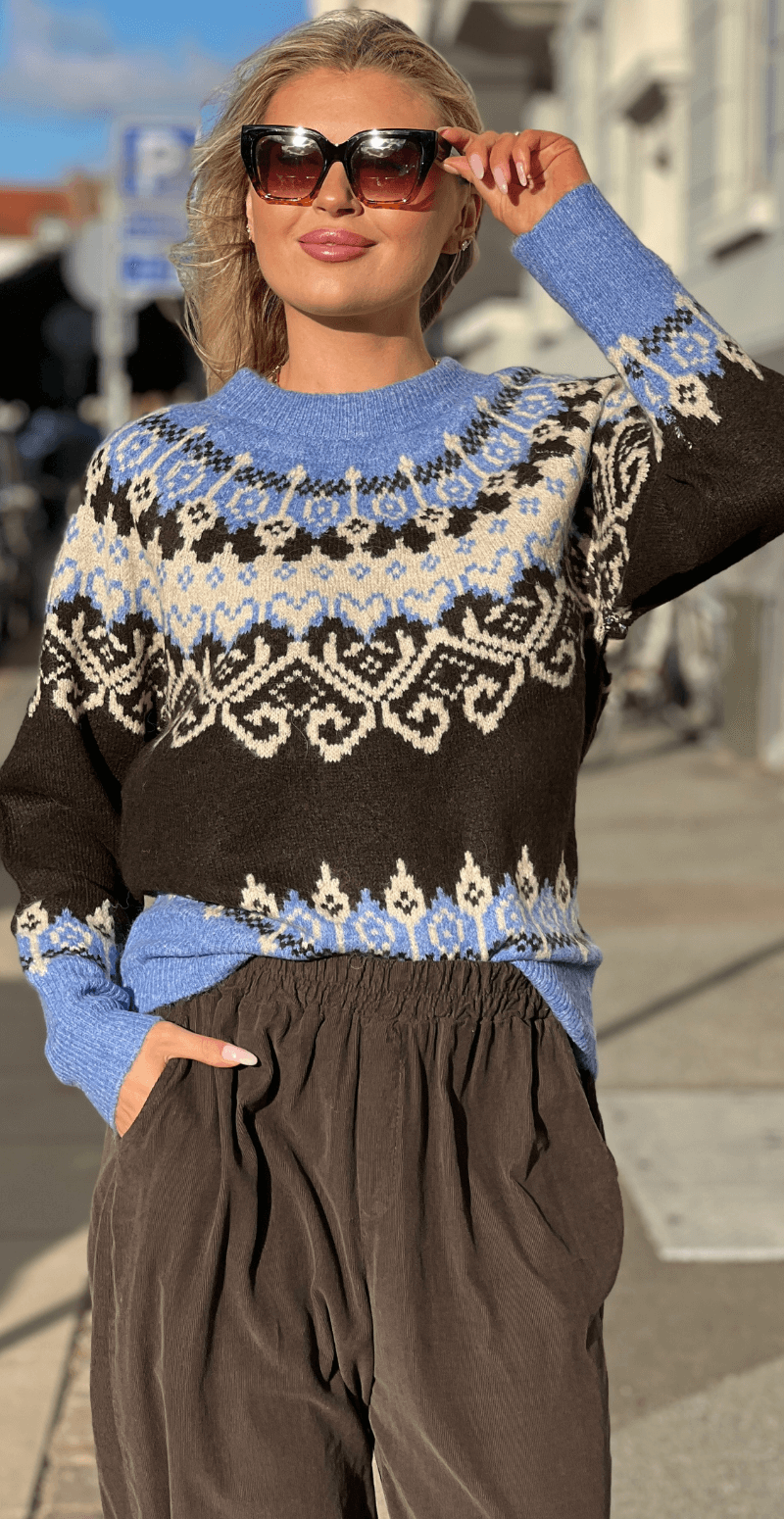 Merla pullover i uldblanding med mønster coffee bean w. wedgewood