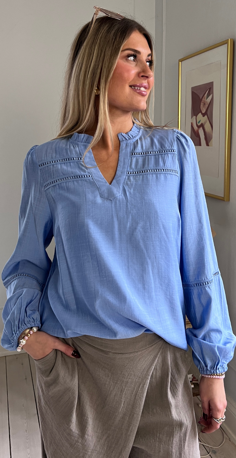 Antina bluse vista blue Freequent