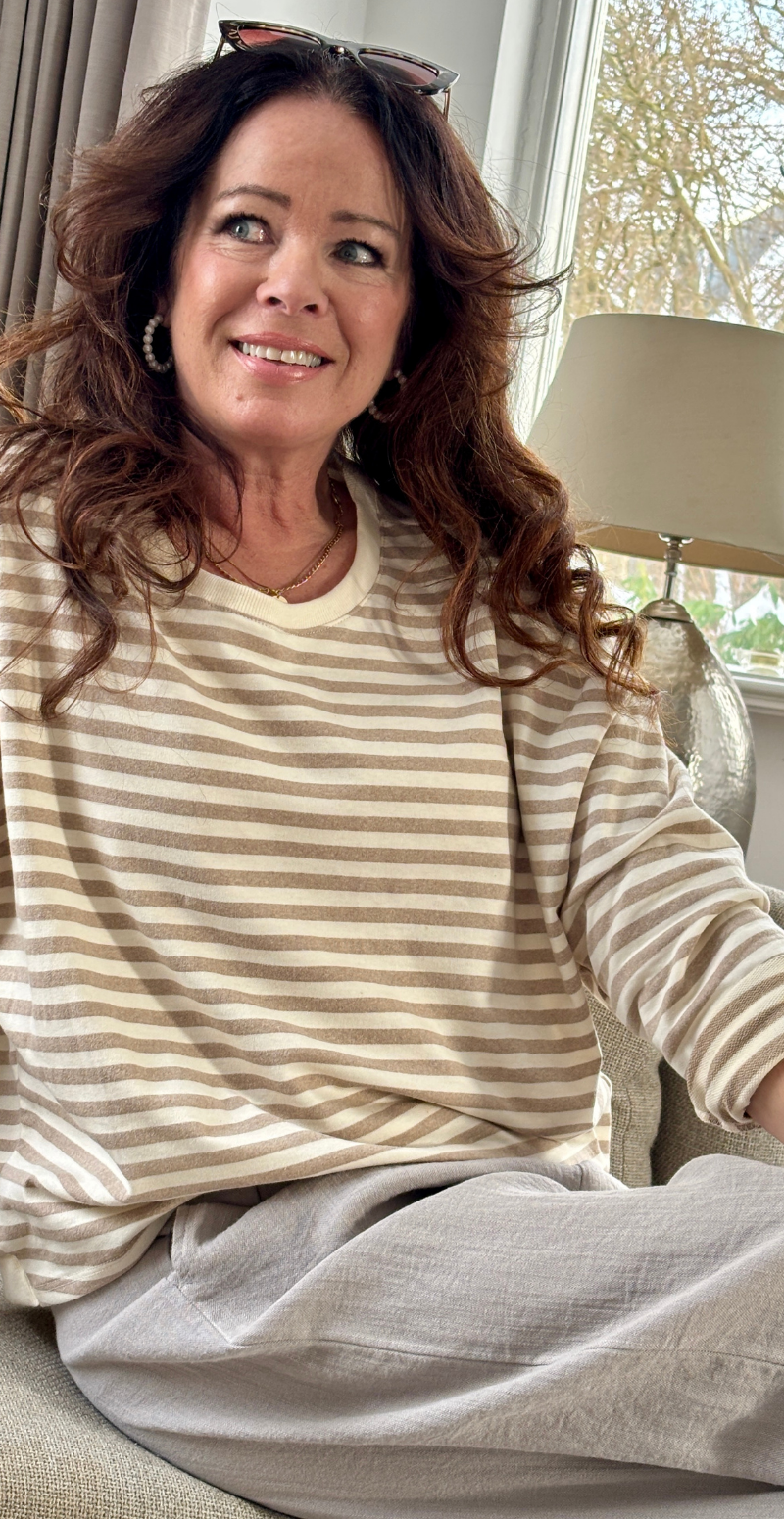 Forudbestil uge 9 Zenia bluse i oversized pasform med striber taupe LikeLondon