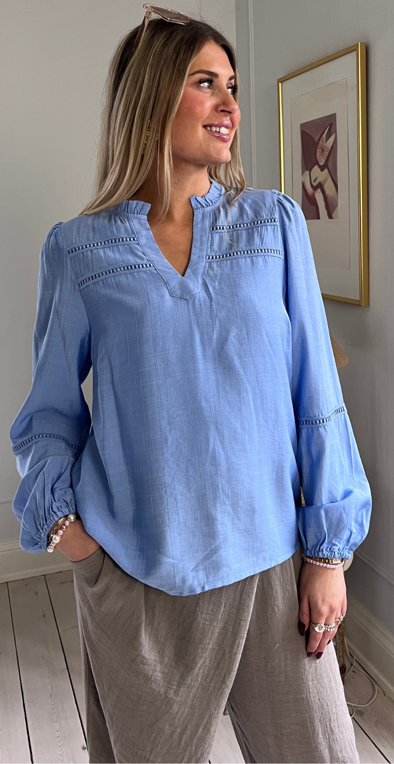 Antina bluse vista blue Freequent
