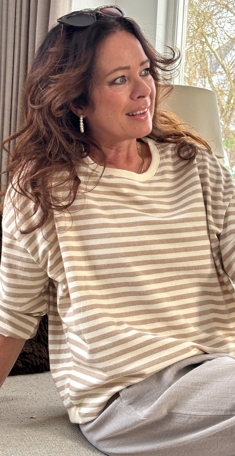 Forudbestil uge 9 Zenia bluse i oversized pasform med striber taupe LikeLondon