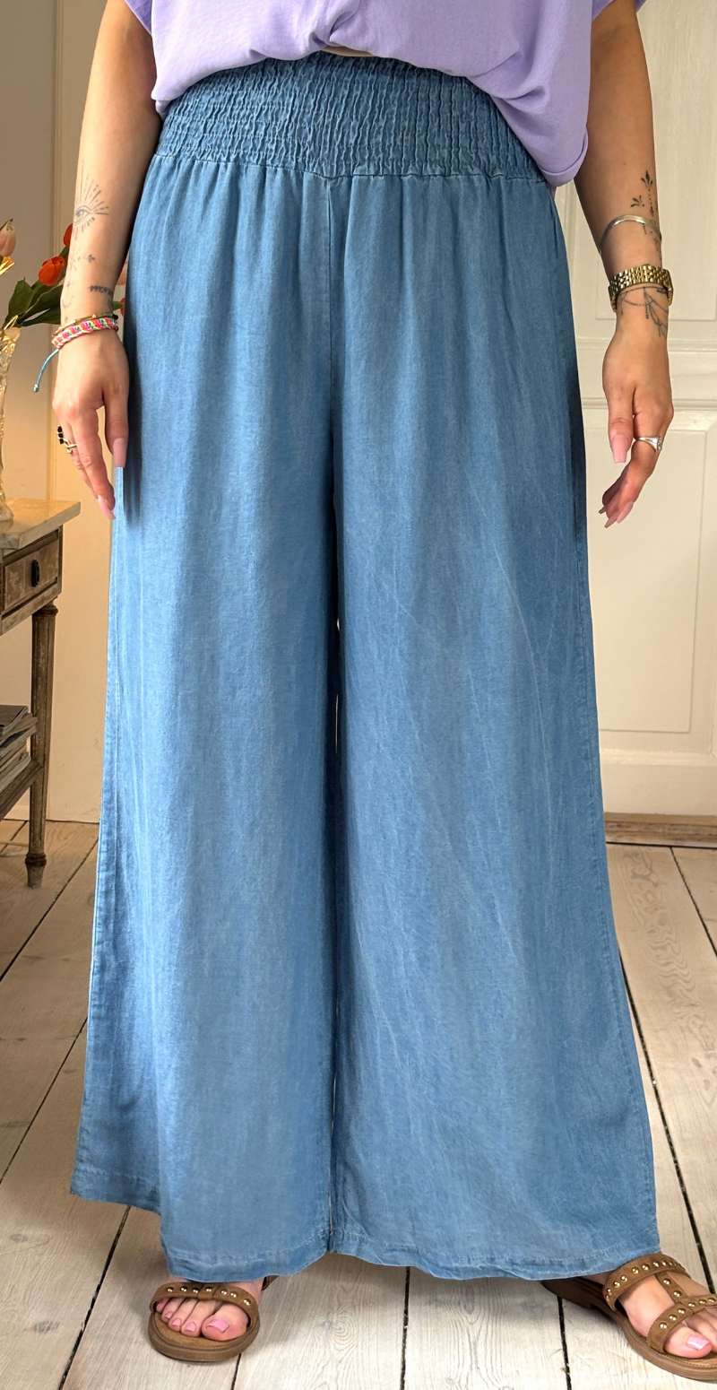 Hannah bukser med vidde og smock kant medium jeans LikeLondon