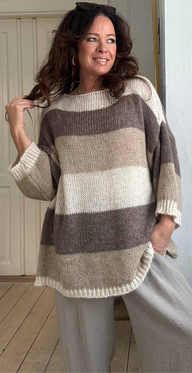 Manon strik med brede striber beige LikeLondon