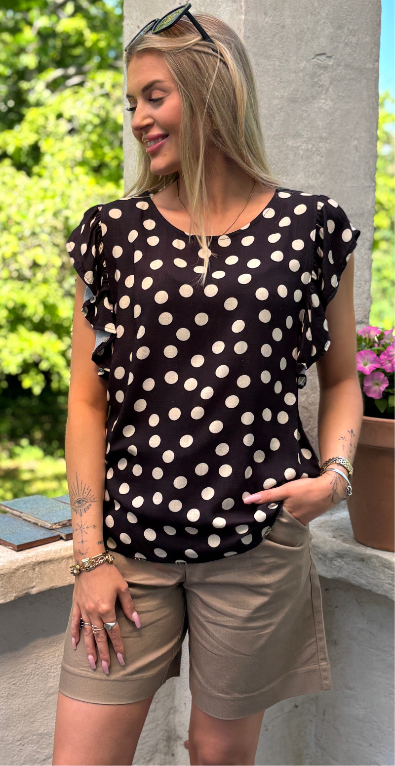 Emmy bluse med prikker og flæseærmer sort LikeLondon