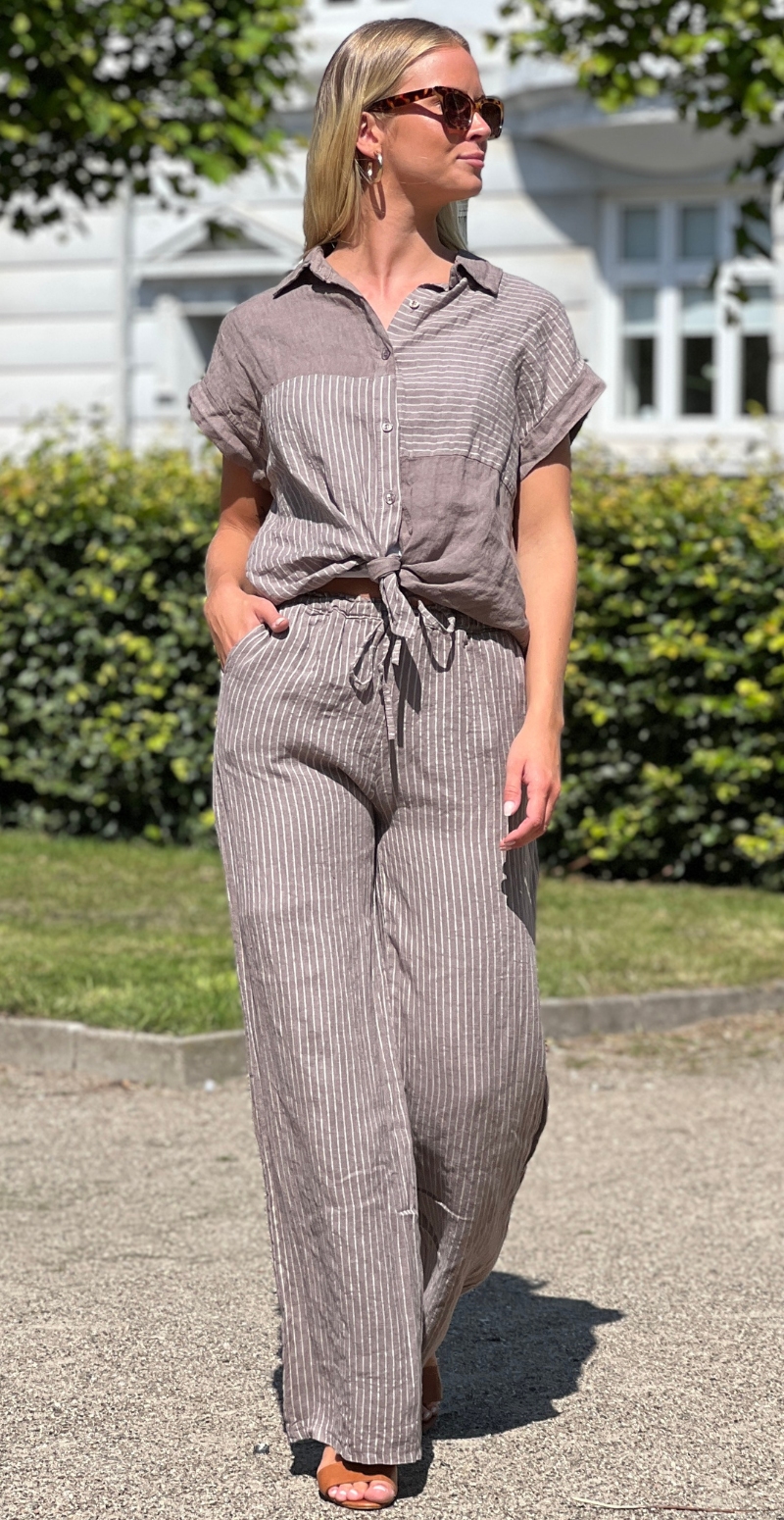 Kaitlin hørbluse med felter af striber fango LikeLondon