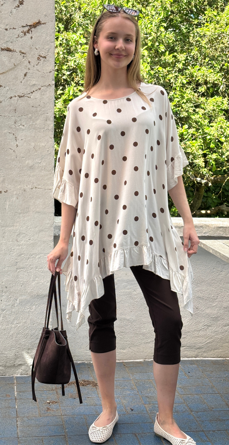 Sigrid bluse med vidde og prikker beige LikeLondon