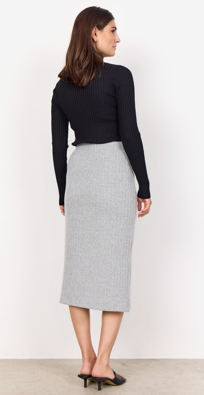 Dollie bluse med ribdetaljer sort Soyaconcept