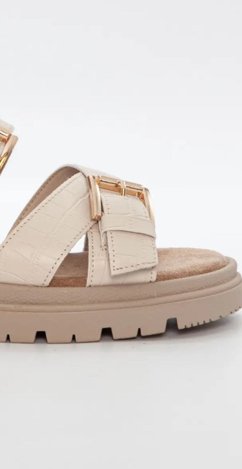 Sandal i imiteret skind med spænder beige Duffy