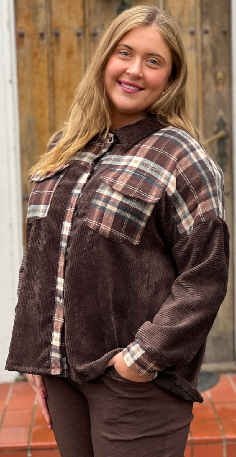 Bolette skjorte i fløjl med ternet detaljer brun LikeLondon