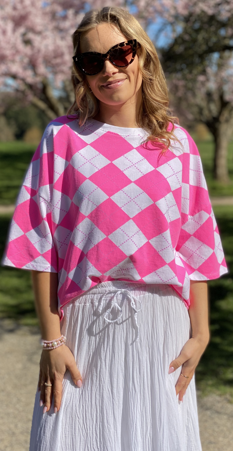Megan kortærmet bluse med harlekintern pink LikeLondon