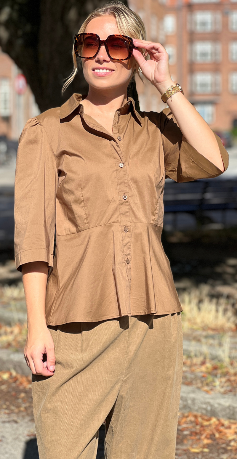 Issali bluse med peplum og 3/4 ærmer sepia B.young