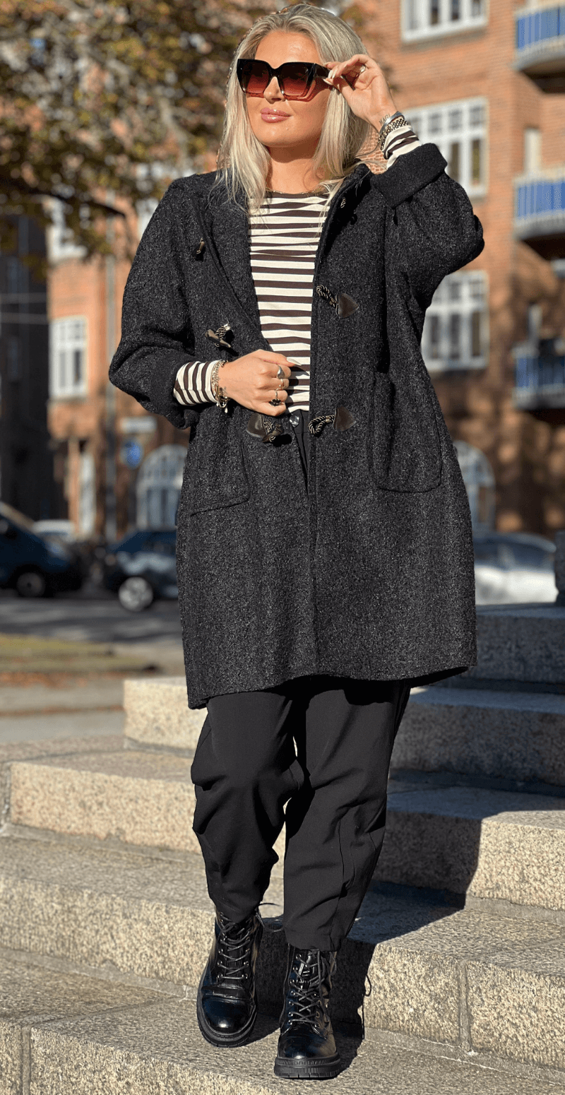 Mabel duffle coat med hætte og lommer sort LikeLondon