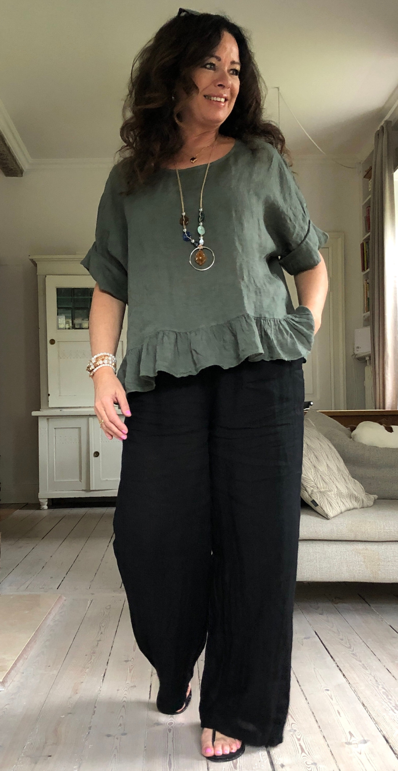 Freja hørbluse med peplum khaki LikeLondon