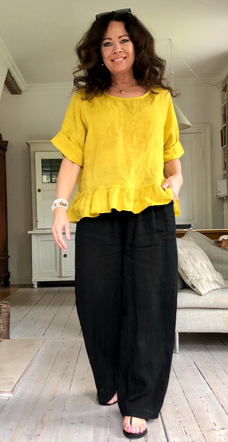 Freja hørbluse med peplum sennep LikeLondon