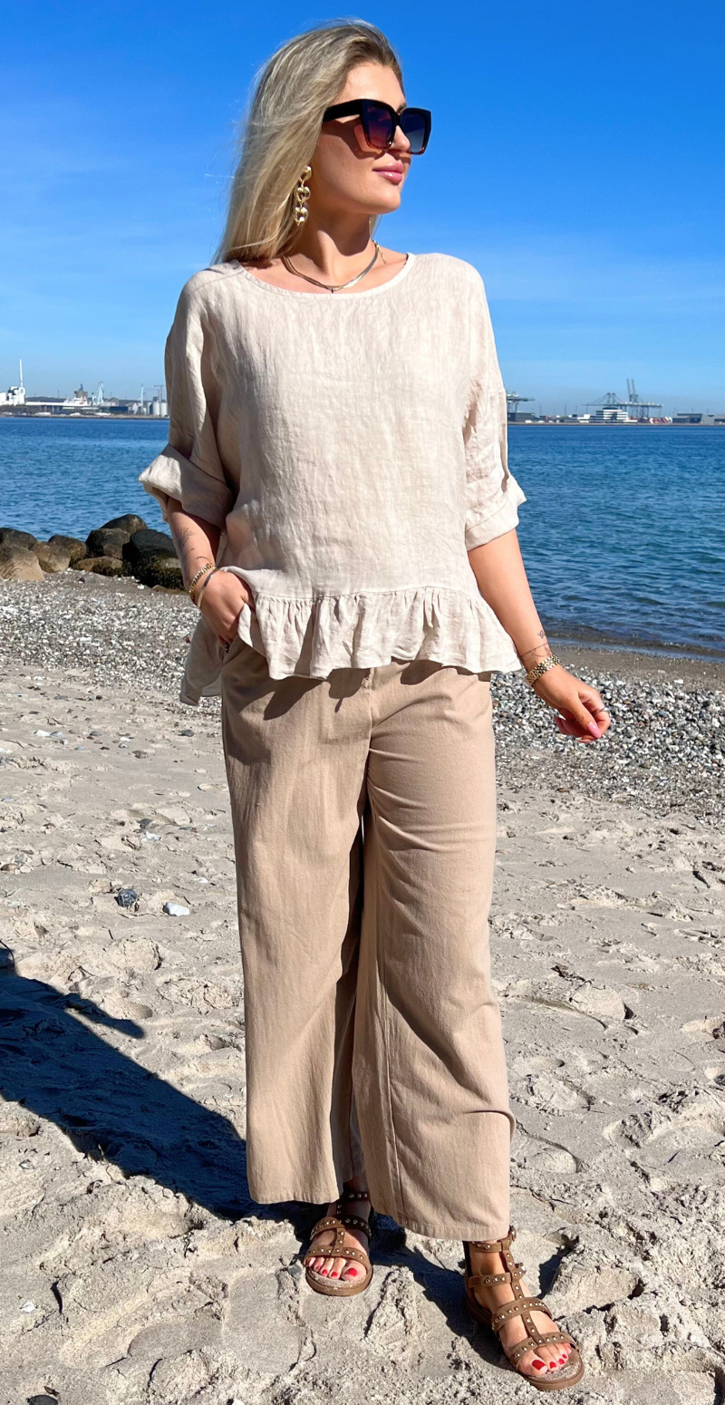Freja hørbluse med peplum beige LikeLondon