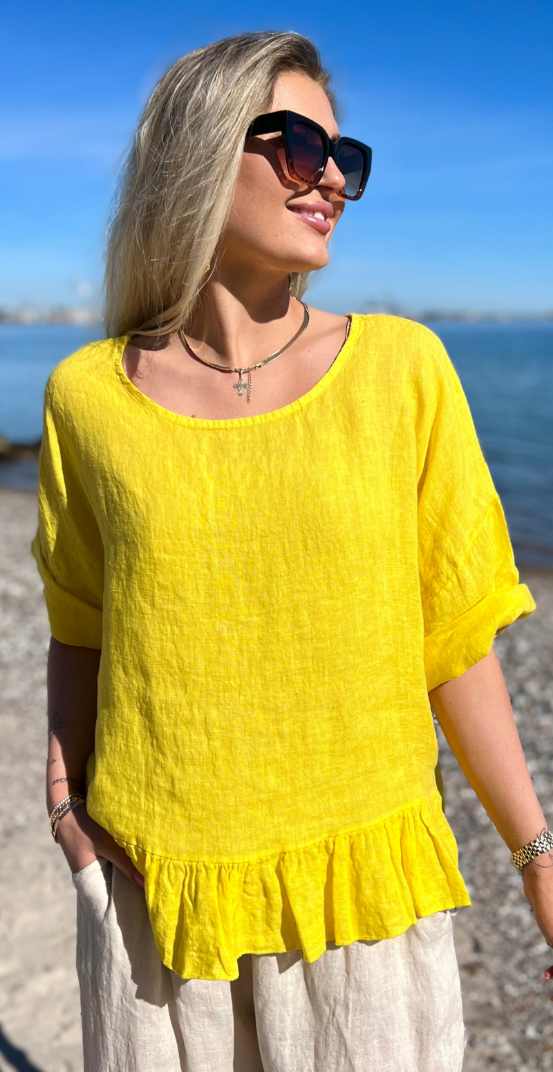 Freja hørbluse med peplum sennep LikeLondon