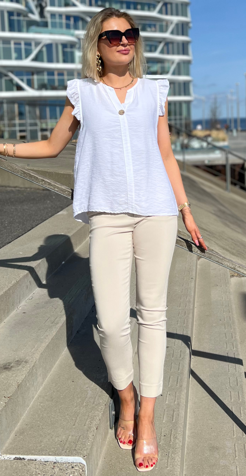 likelondon lotus bluse med korte flæse ærmer hvid