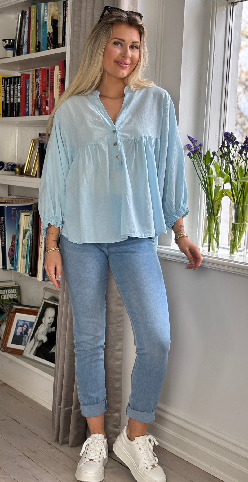 Francie bluse lysblå