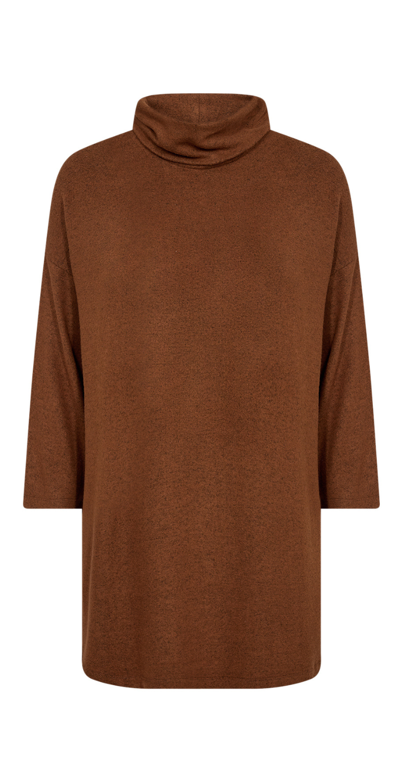 Taylor bluse med høj hals og trekvart ærmer okker