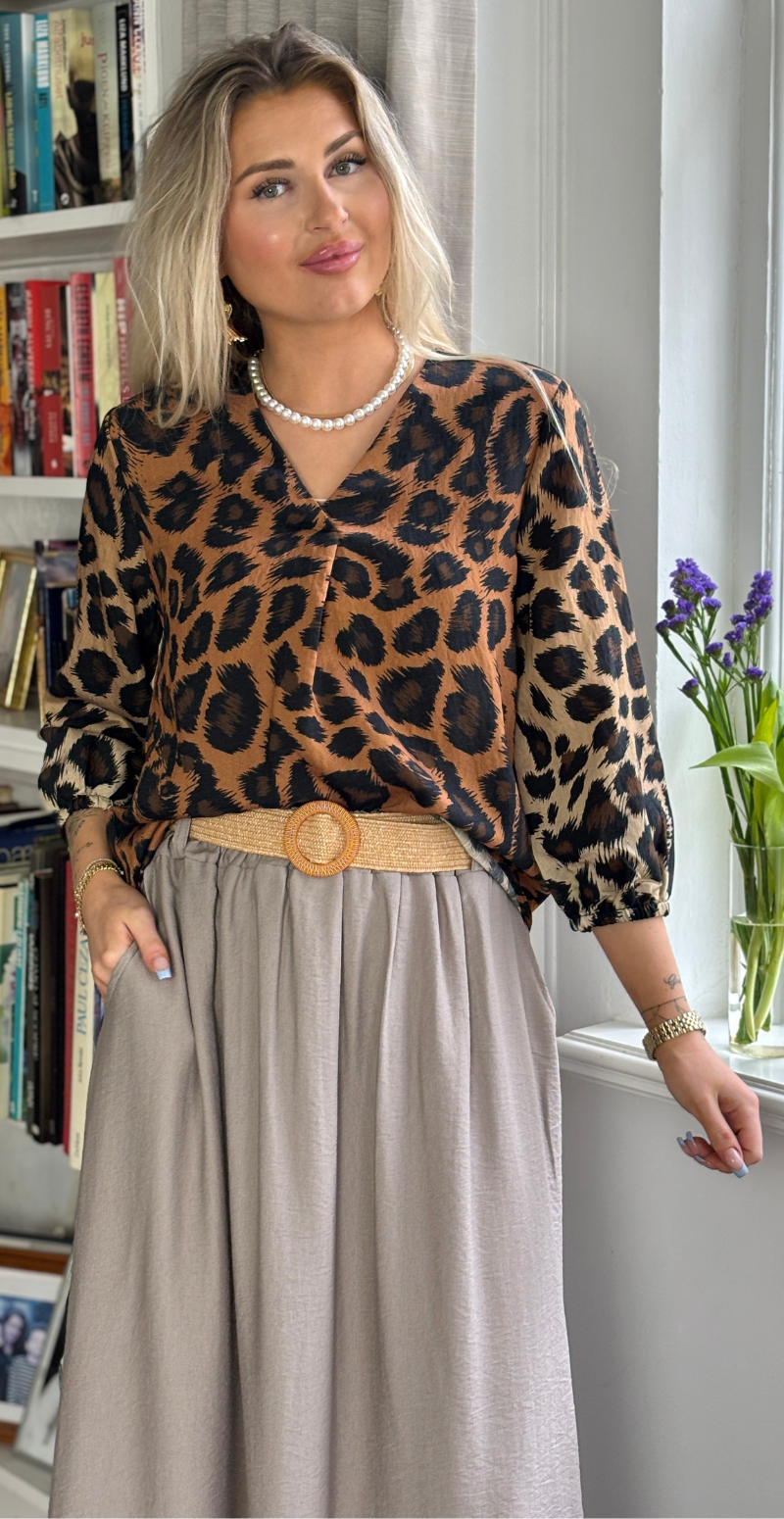 Leopard bluse med 3/4 ærmer