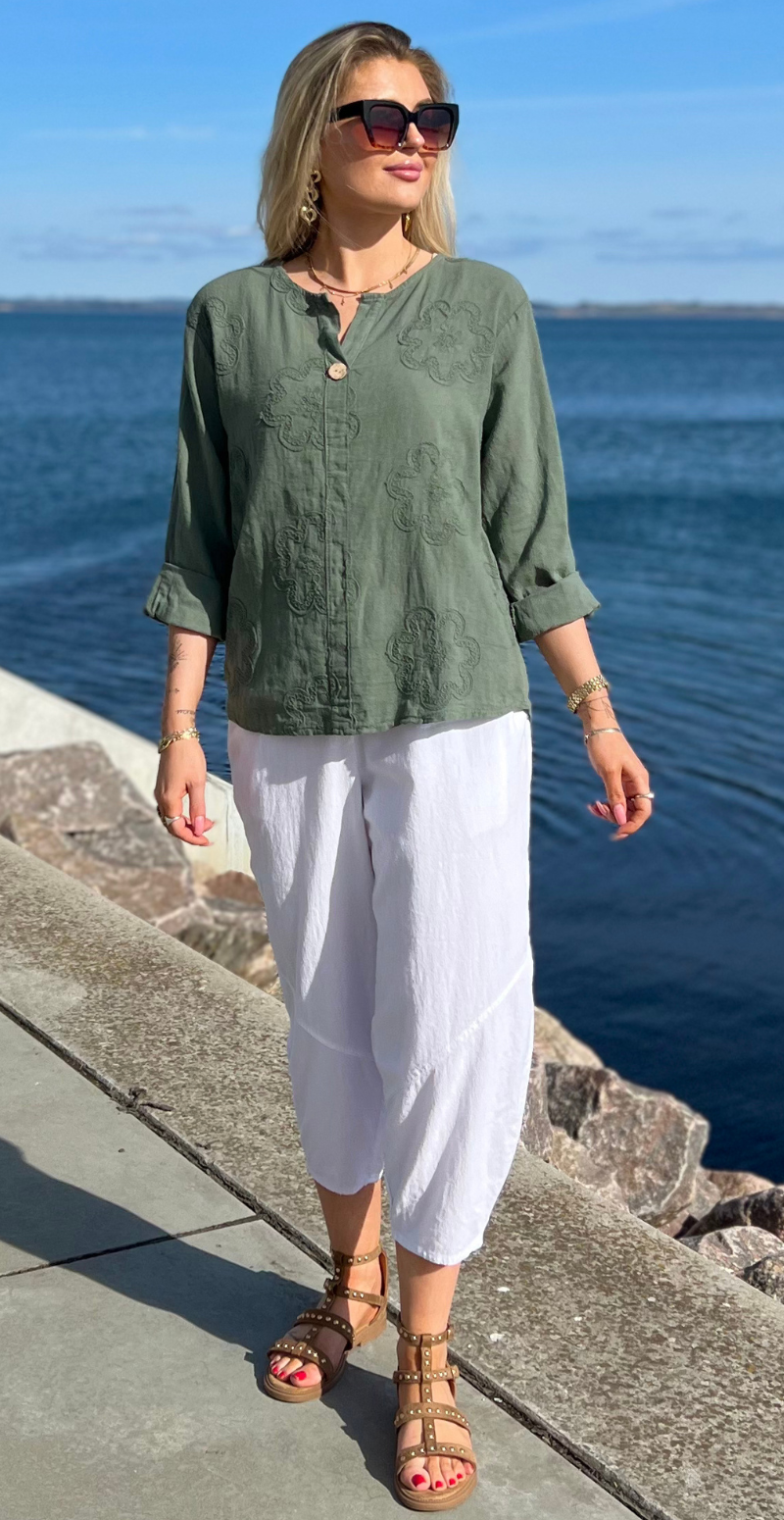 sally bukser i 7/8 del længde med elastik i taljen hvid likelondon