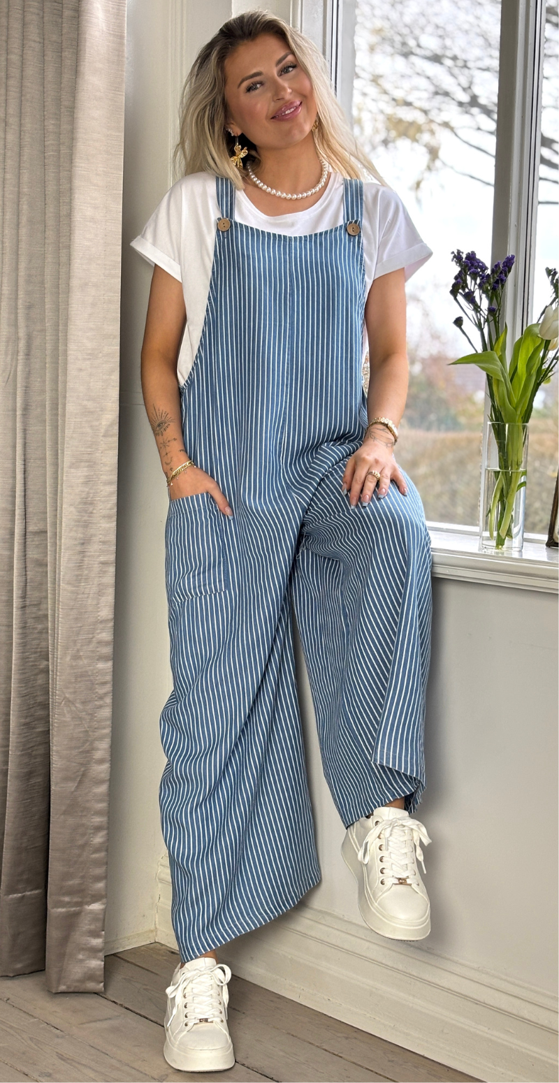 Buksedragt med striber blå