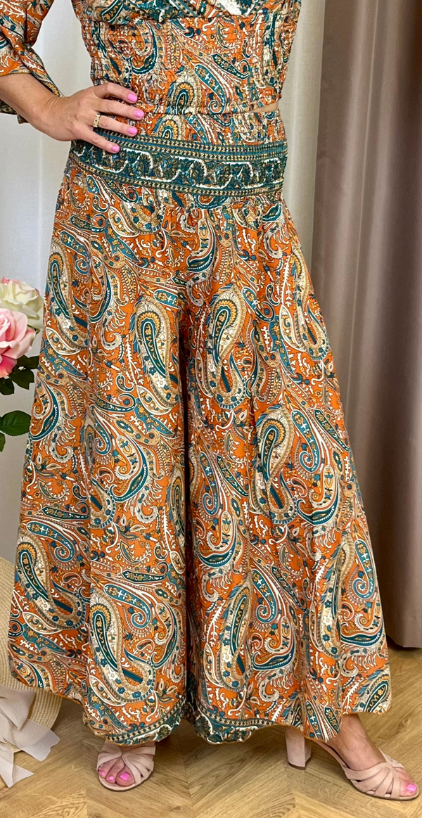 Gaia brede silke bukser med paisley print orange Likelondon