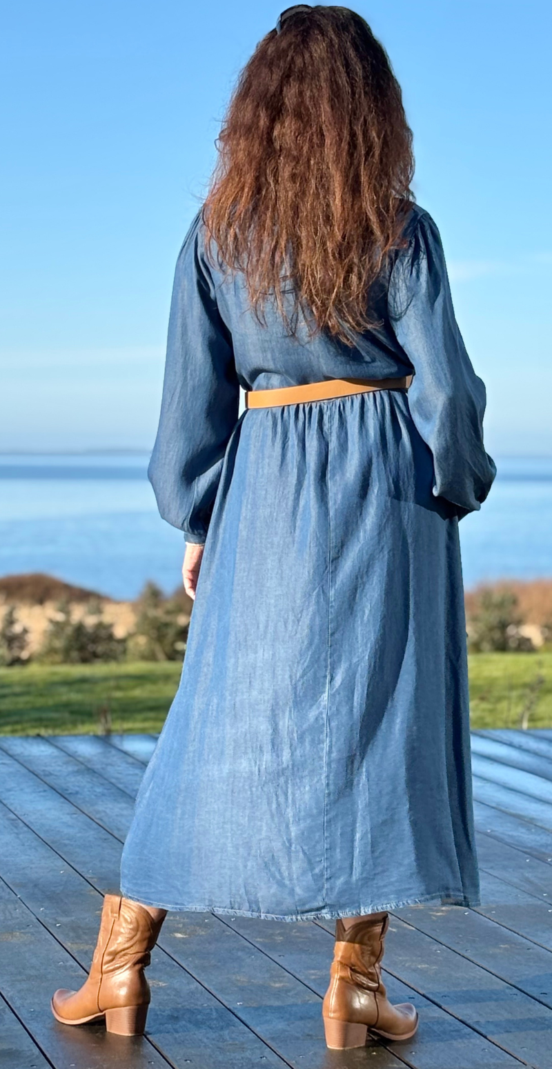 Lang Sulle kjole medium denim bagfra