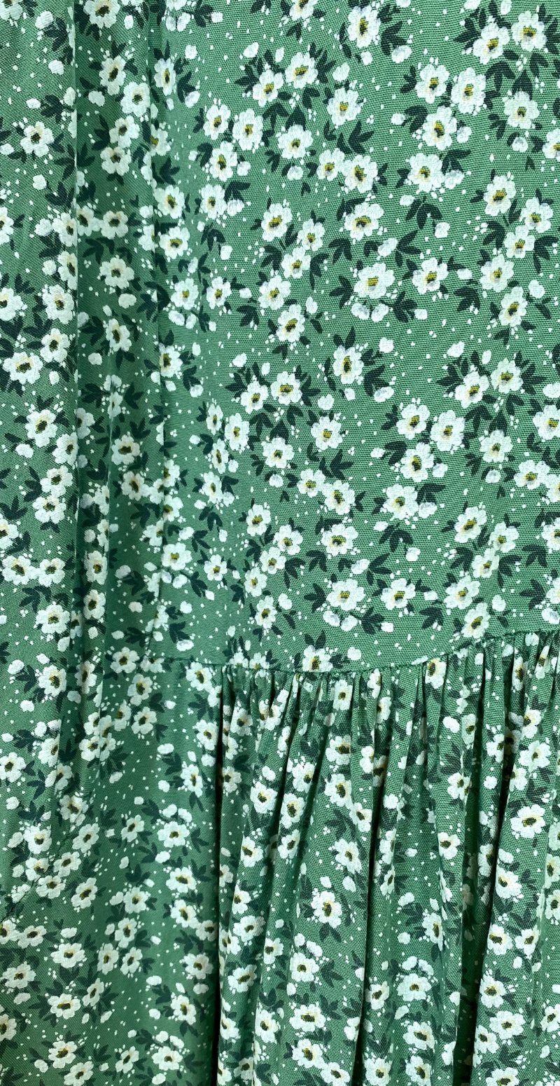 Blomsterprint tæt på grøn