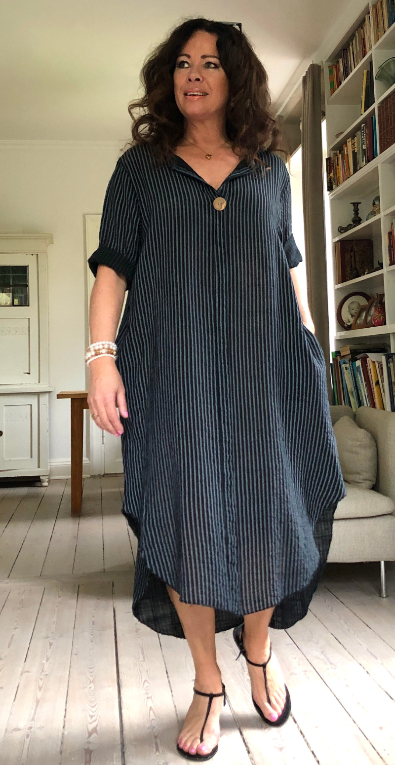 Ibi kjole med striber sort likelondon