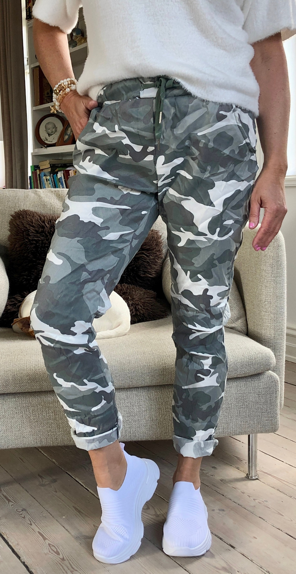 Camouflagebuks med større khaki