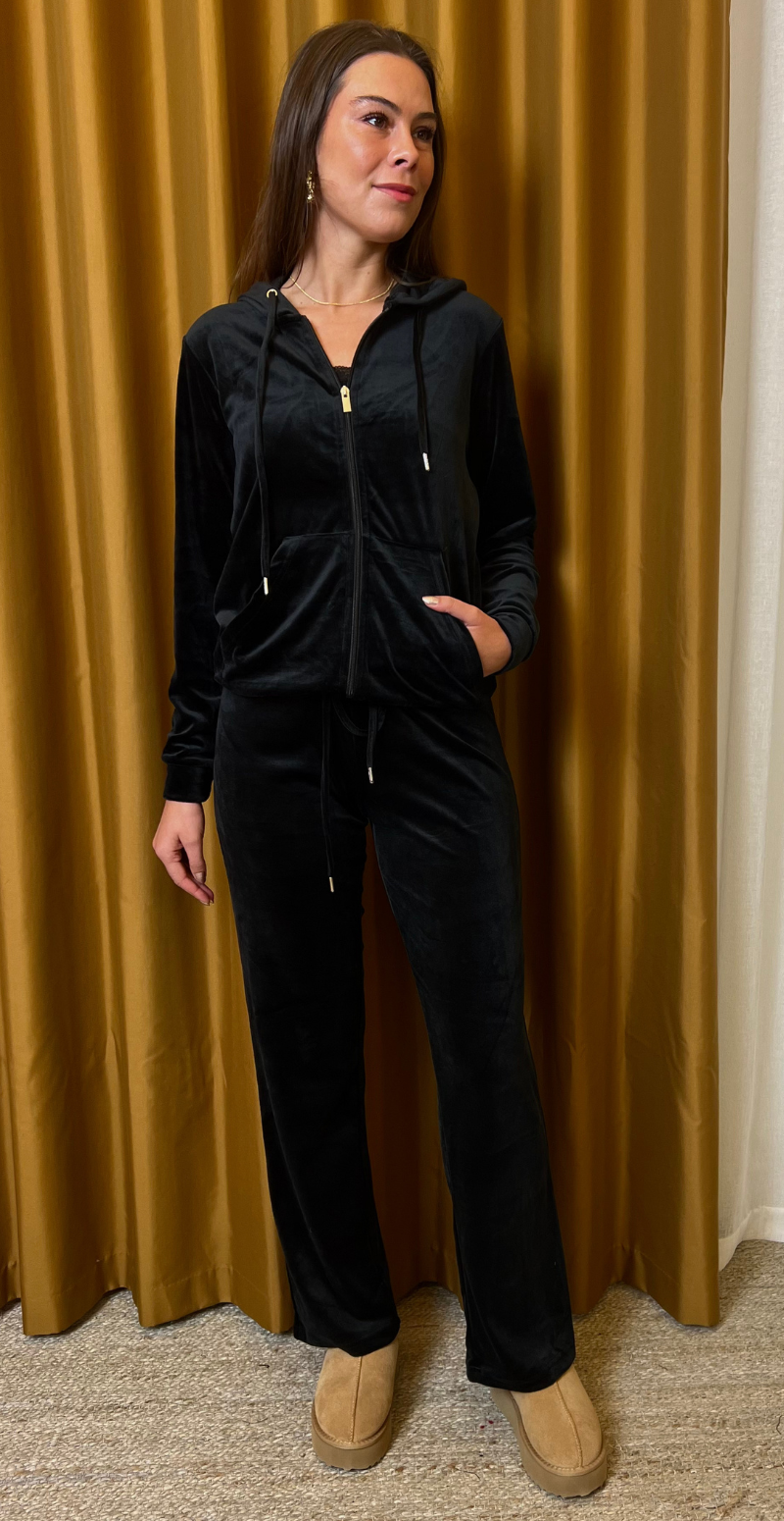Velour sæt med bukser og cardigan sort