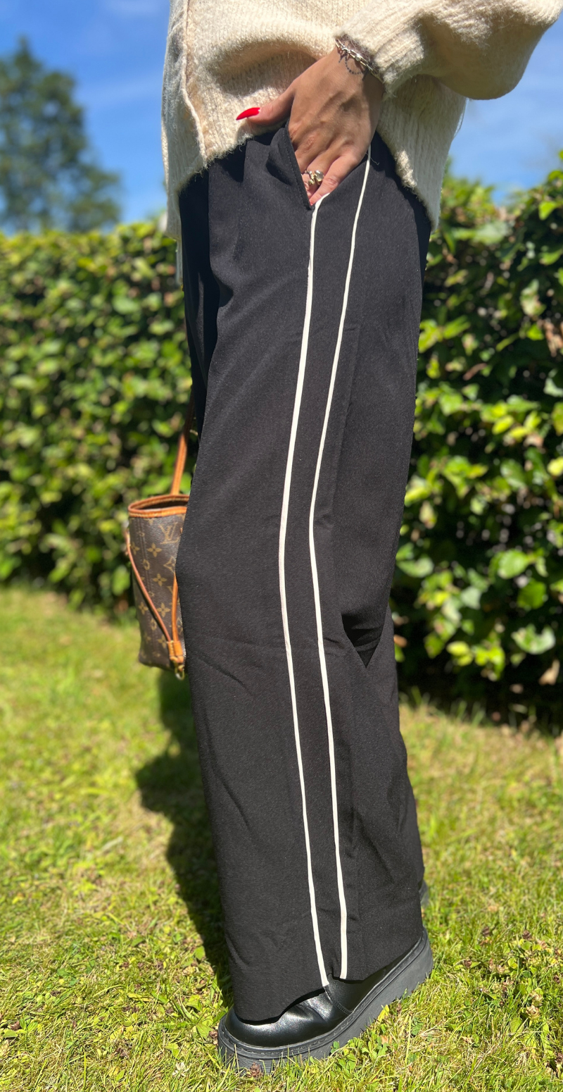 Ilva bukser med stribe sort LikeLondon