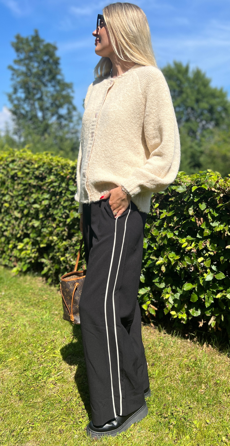 Ilva bukser med stribe sort LikeLondon